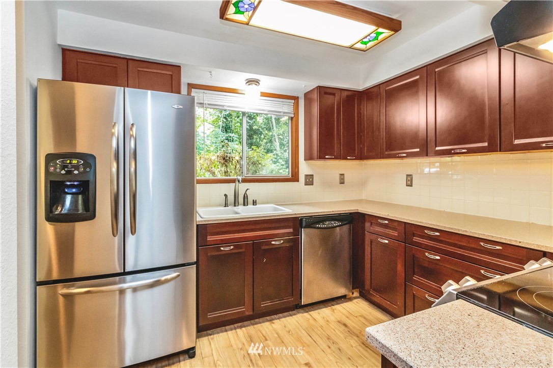 18910 Bothell Everett Highway, Unit C1 Bothell, WA 98012 - Photo 9 of 19 Gallery Image 9