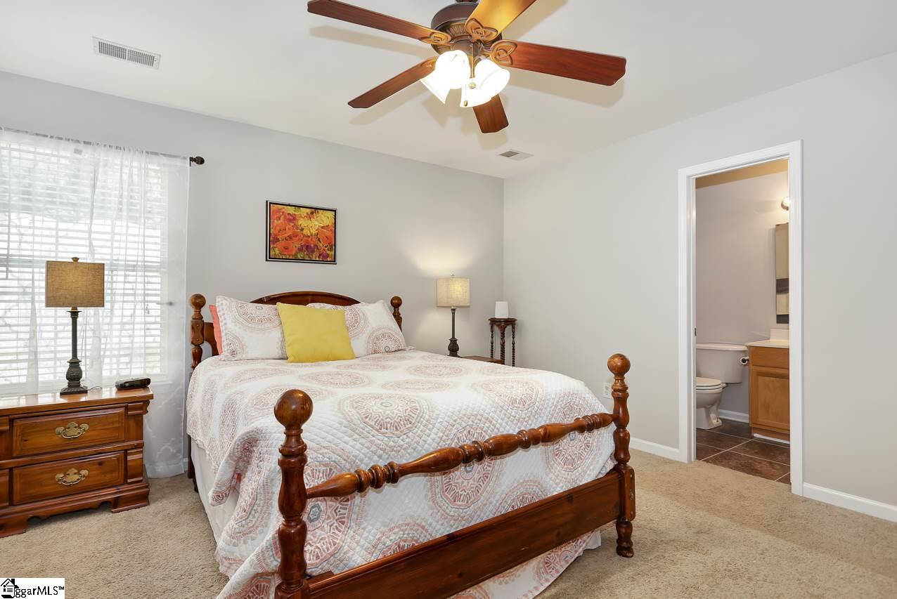 8 Hawkesbury Road Simpsonville, SC 29681 - Photo 13 of 23 Gallery Image 13