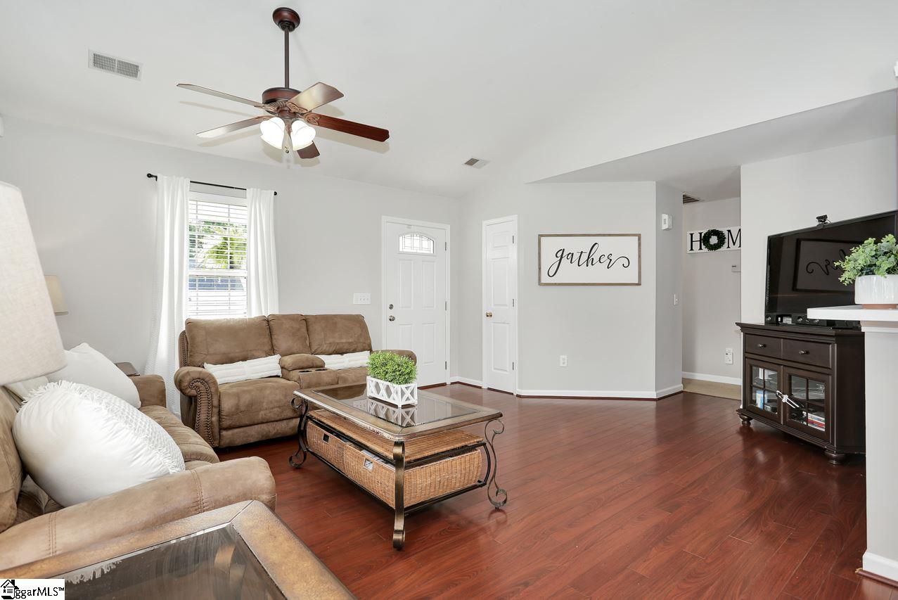 8 Hawkesbury Road Simpsonville, SC 29681 - Photo 5 of 23 Gallery Image 5