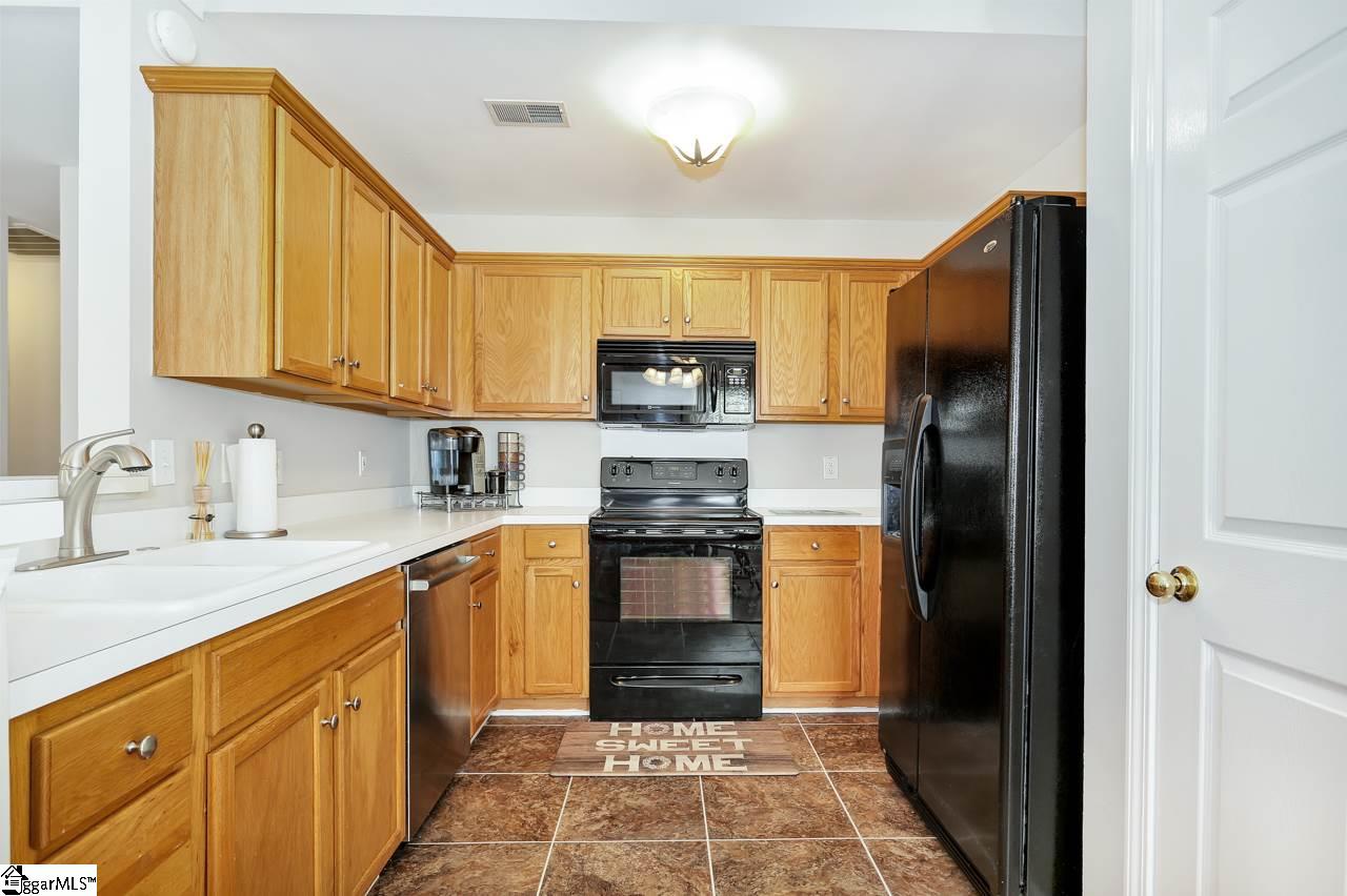 8 Hawkesbury Road Simpsonville, SC 29681 - Photo 9 of 23 Gallery Image 9