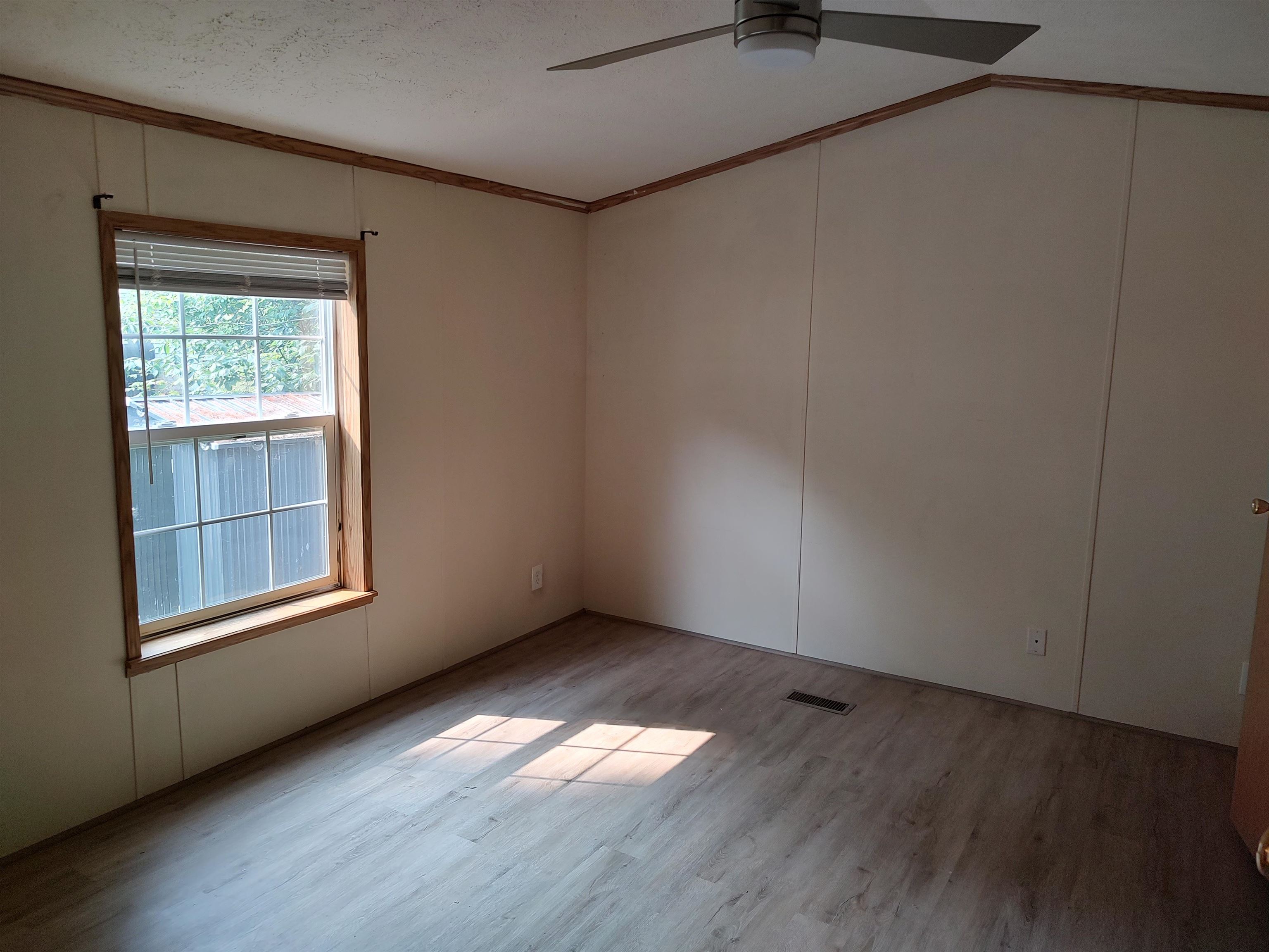 14 Pine Tree Drive Tuftonboro, NH 03816 - Photo 22 of 60