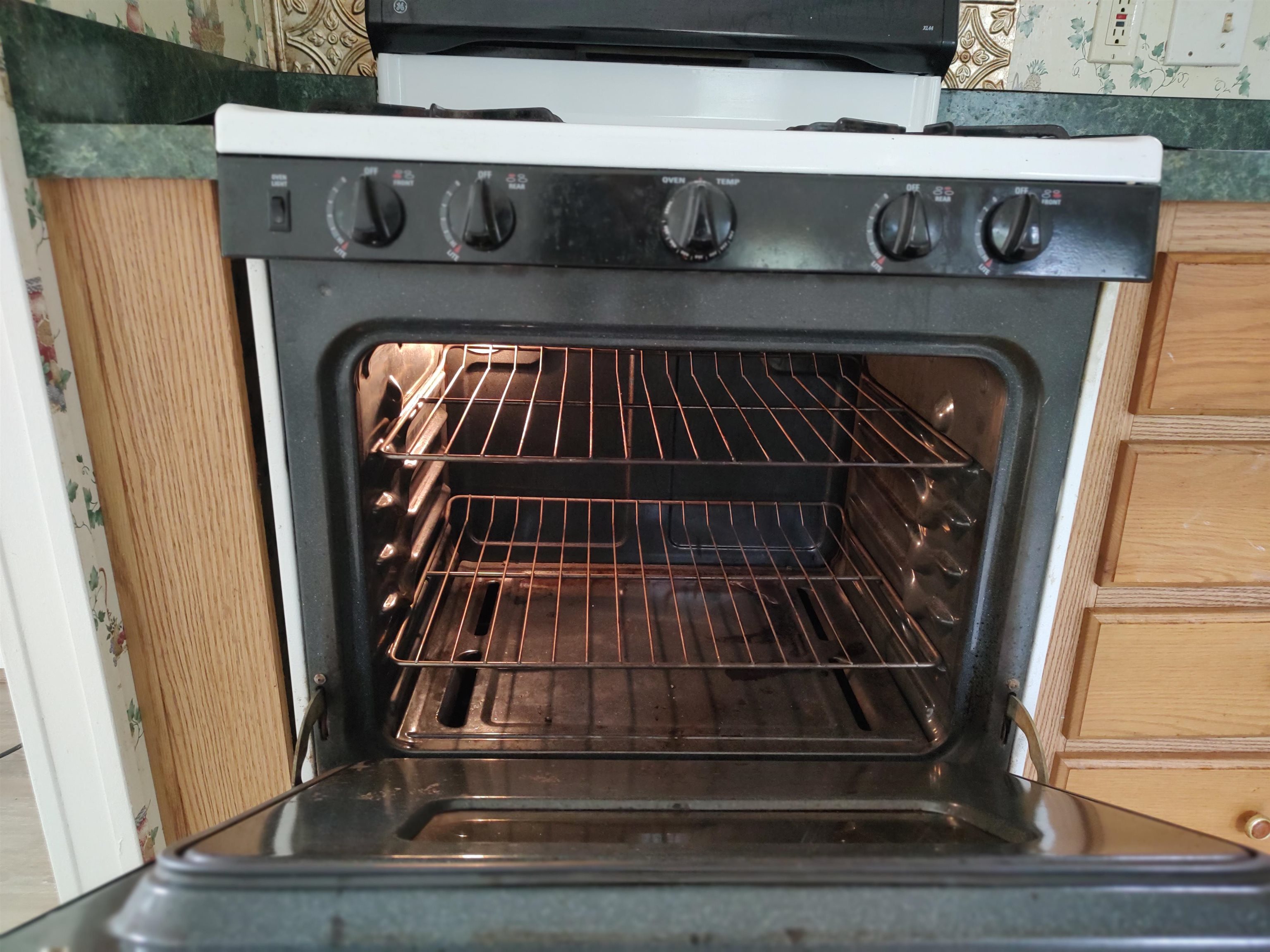 14 Pine Tree Drive Tuftonboro, NH 03816 - Photo 9 of 60