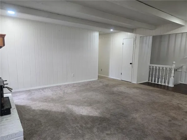 $275,000 | 1211 Southeast Briarcroft Street, Lee's Summit, MO 64063