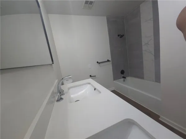 $275,000 | 1211 Southeast Briarcroft Street, Lee's Summit, MO 64063