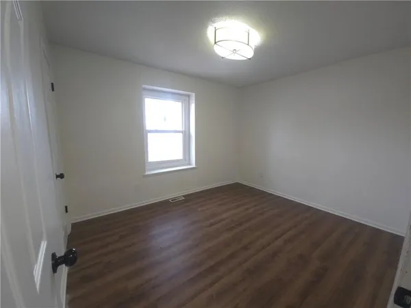 $275,000 | 1211 Southeast Briarcroft Street, Lee's Summit, MO 64063