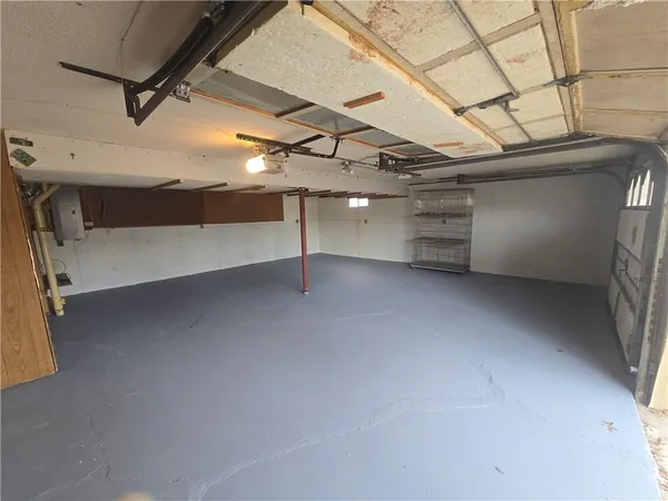 $275,000 | 1211 Southeast Briarcroft Street, Lee's Summit, MO 64063