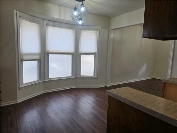 $275,000 | 1211 Southeast Briarcroft Street, Lee's Summit, MO 64063