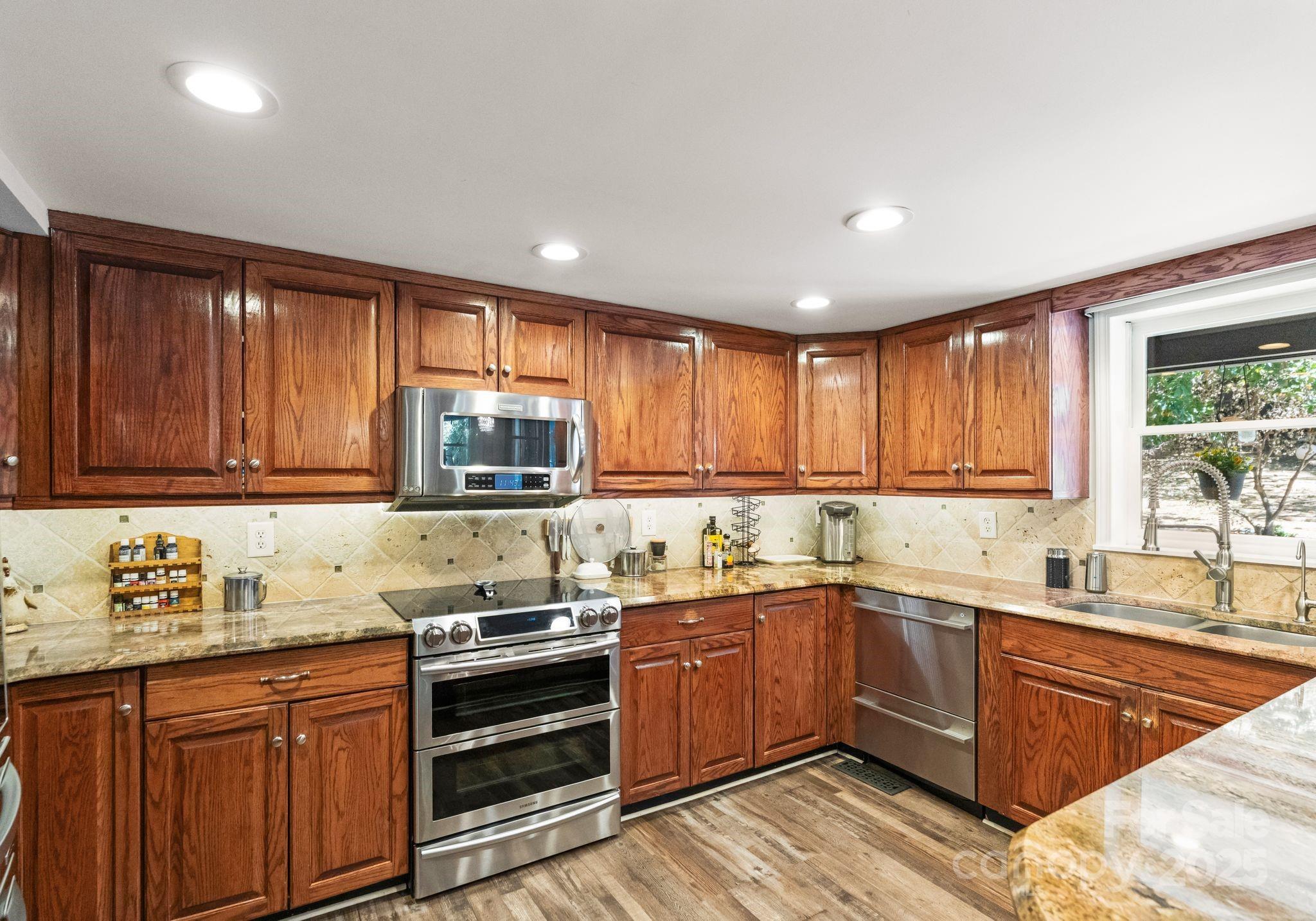 4829 Mt Olive Church Road Charlotte, NC 28278 - Photo 11 of 48