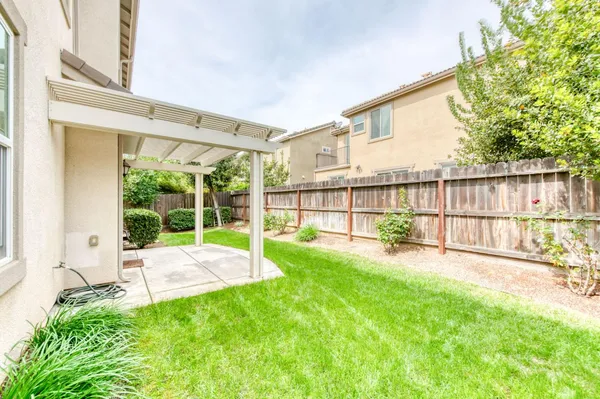 $405,000 | 3037 Roche Lane, Clovis, CA 93619