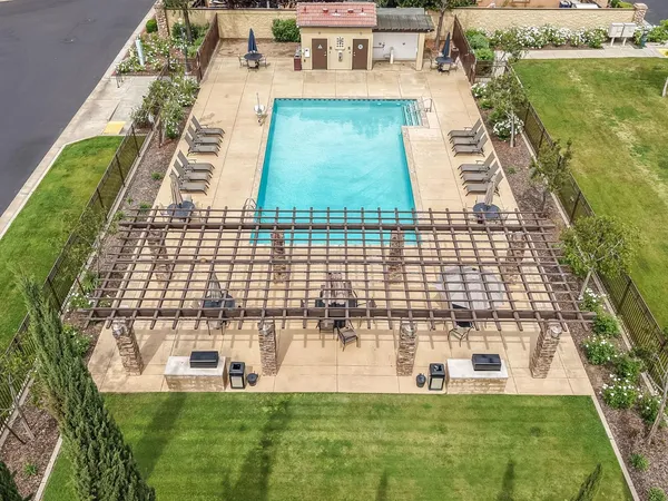 $405,000 | 3037 Roche Lane, Clovis, CA 93619