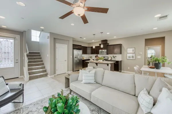 $405,000 | 3037 Roche Lane, Clovis, CA 93619