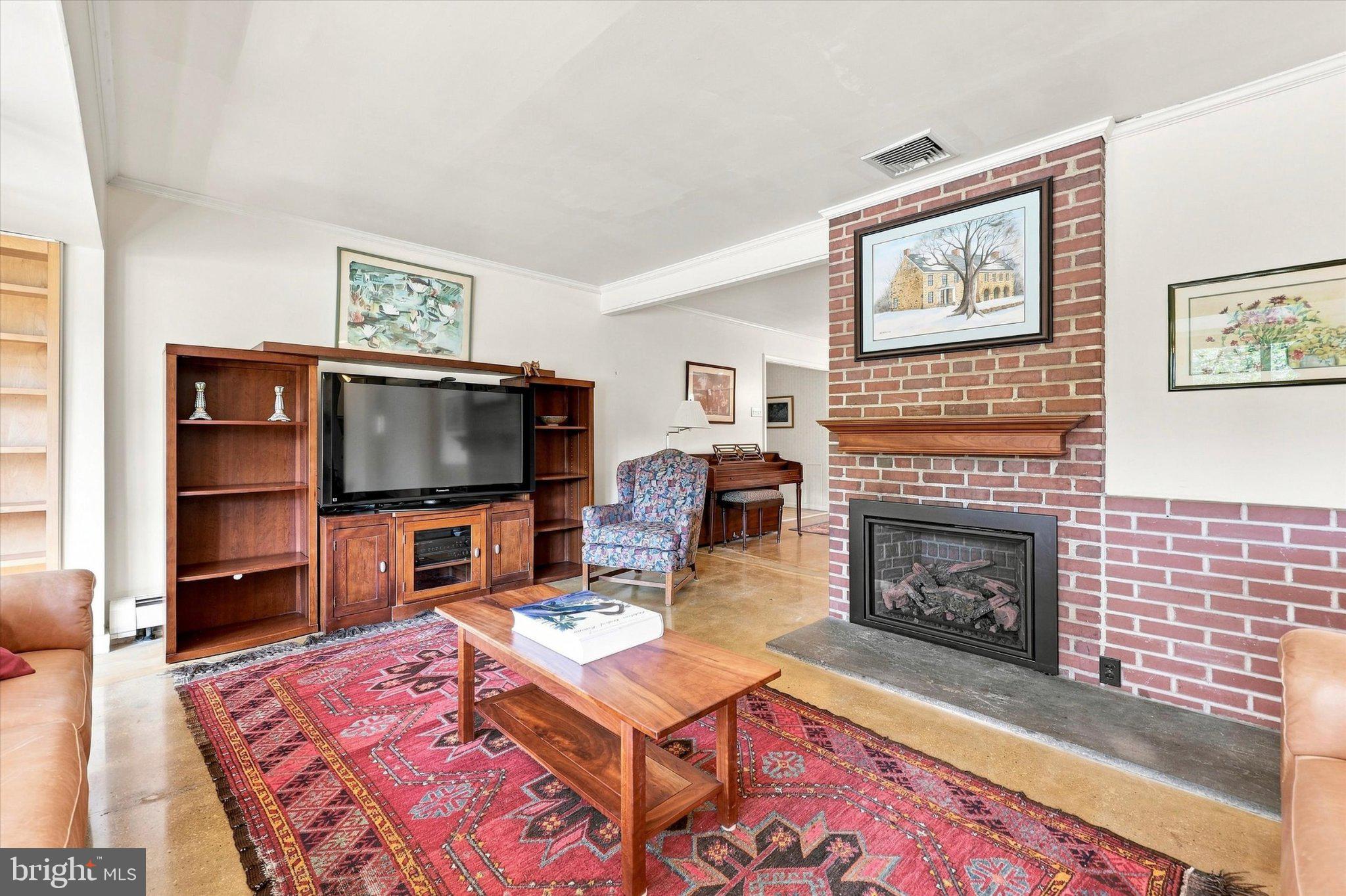 8813 Patton Road Wyndmoor, PA 19038 - Photo 5 of 53 Gallery Image 5