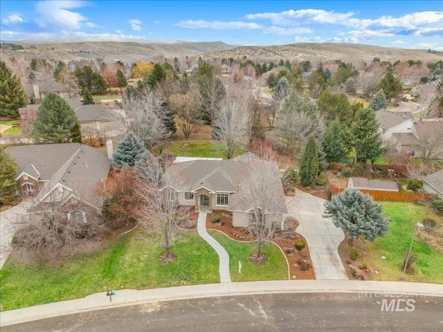 $975,000 | 2162 North Sevenoaks Way, Eagle, ID 83616