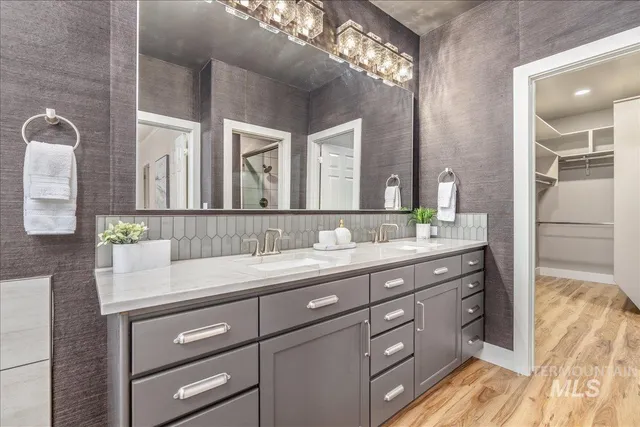 $975,000 | 2162 North Sevenoaks Way, Eagle, ID 83616