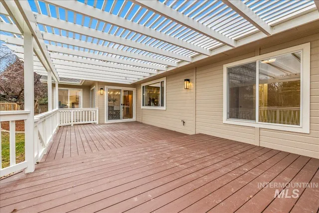 $975,000 | 2162 North Sevenoaks Way, Eagle, ID 83616