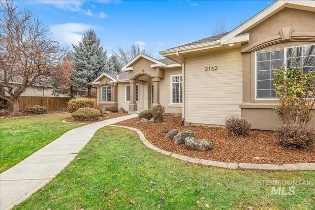 $975,000 | 2162 North Sevenoaks Way, Eagle, ID 83616