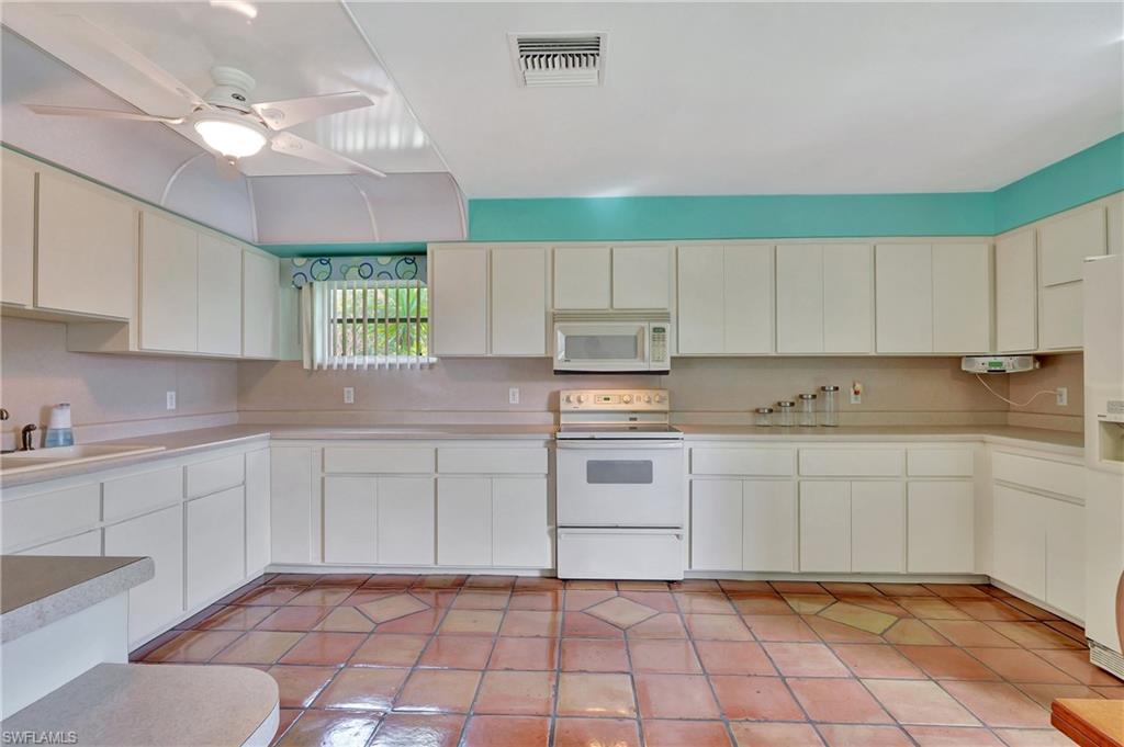 5405 Warren Street Naples, FL 34113 - Photo 28 of 37 Gallery Image 28