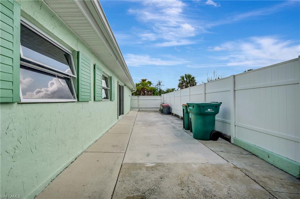 5405 Warren Street Naples, FL 34113 - Photo 35 of 37 Additional parking area for 3 cars or boat