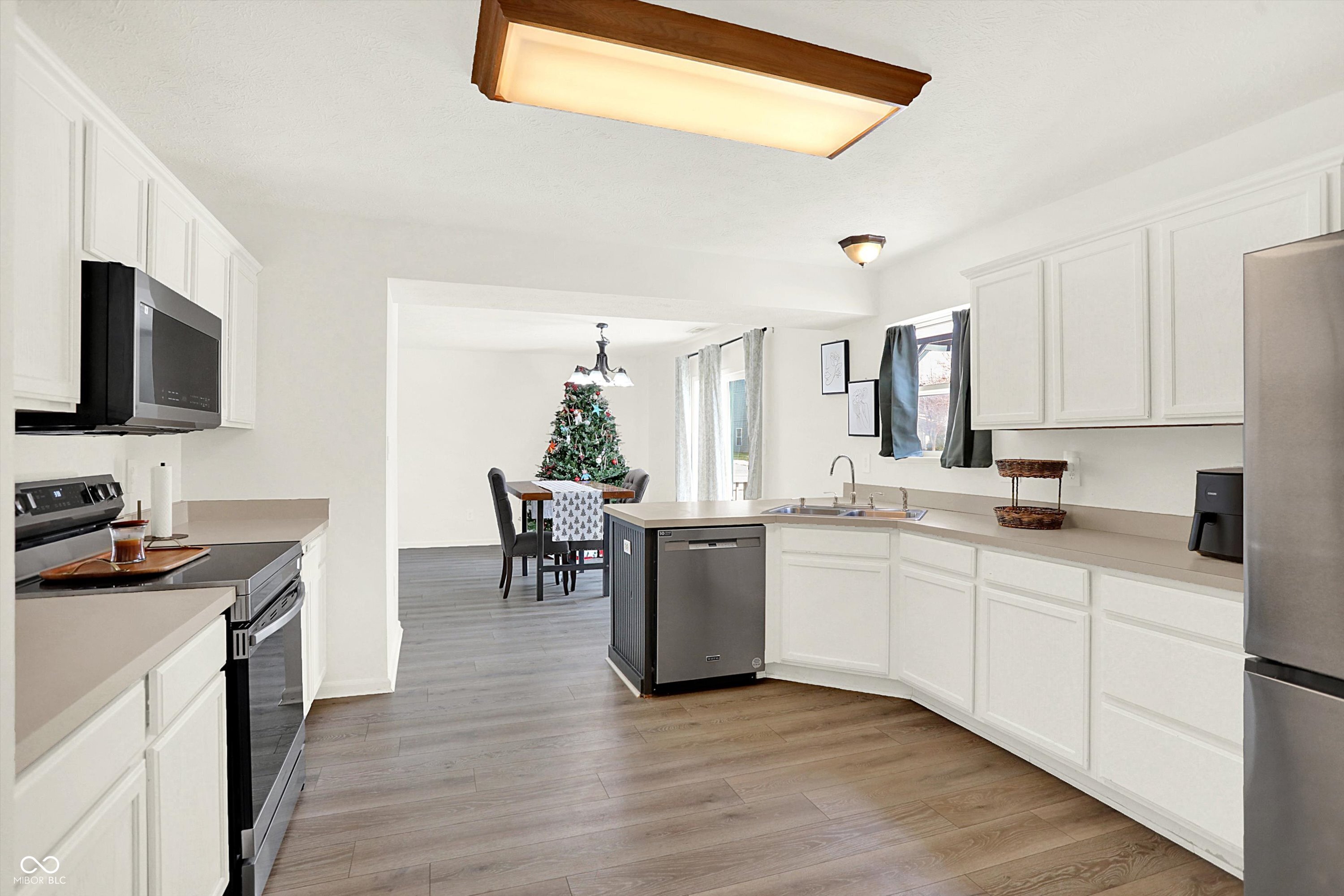 13305 Huff Boulevard Fishers, IN 46038 - Photo 12 of 39