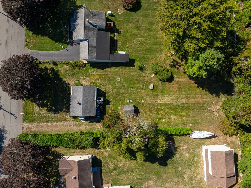 9 Champlin Drive Westerly, RI 02891 - Photo 16 of 28