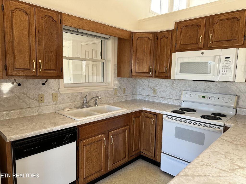 1200 Pippin Road Cookeville, TN 38501 - Photo 6 of 51 Gallery Image 6