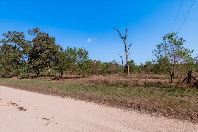 $140,920 | 1525 Odessa Drive, Trinity, TX 75862