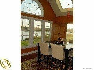 24907 Reeds Pointe Drive, Unit 13 Novi, MI 48374 - Photo 3 of 23 Sunroom w Skylights