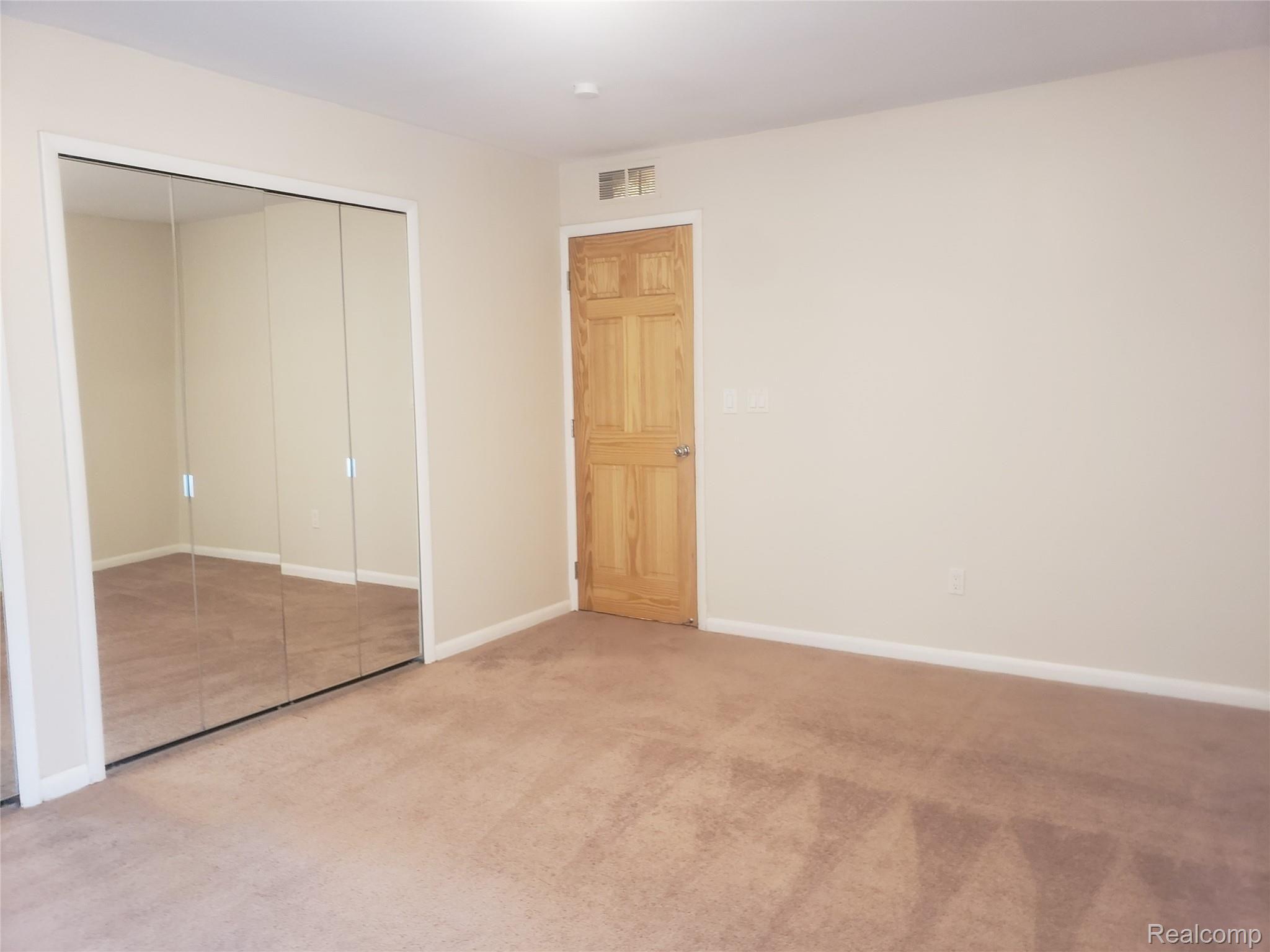 30475 West 14 Mile Road, Unit 80 Farmington, MI 48334 - Photo 11 of 16 11.jpg