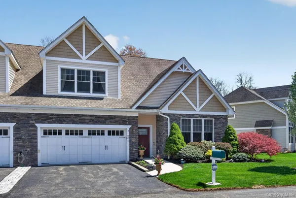 $944,500 | 2272 Dalton Drive, Cortlandt Manor, NY 10567