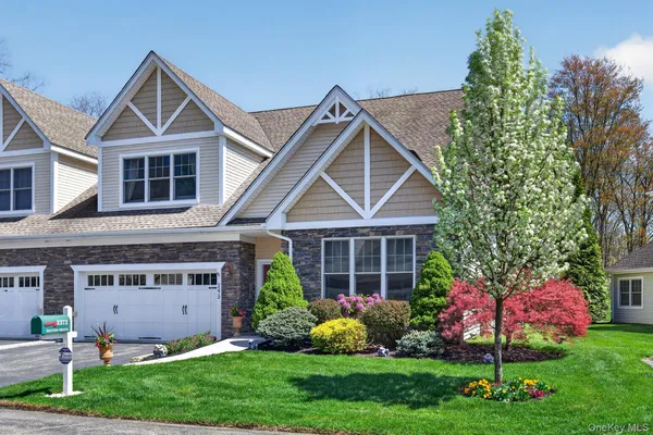 $944,500 | 2272 Dalton Drive, Cortlandt Manor, NY 10567