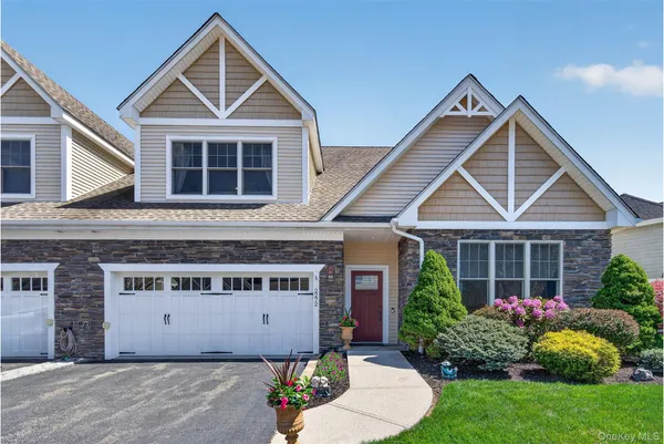$944,500 | 2272 Dalton Drive, Cortlandt Manor, NY 10567