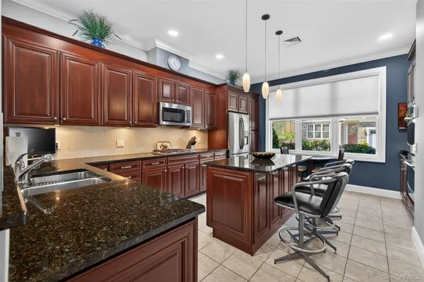$944,500 | 2272 Dalton Drive, Cortlandt Manor, NY 10567