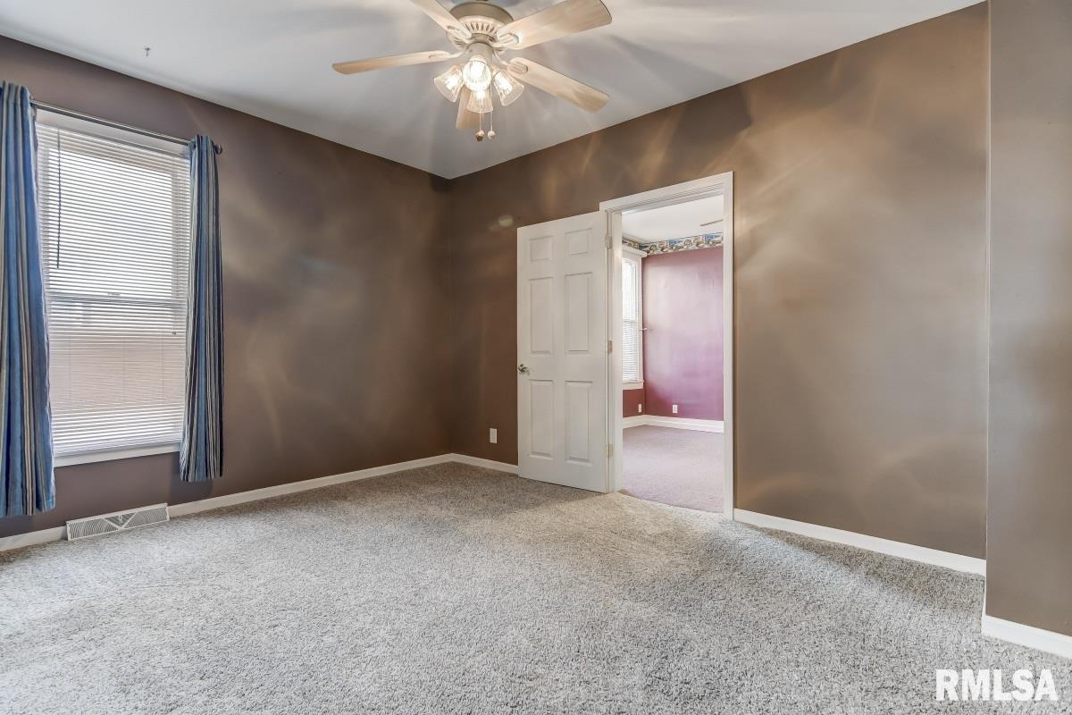 136 North State Street Springfield, IL 62702 - Photo 23 of 36