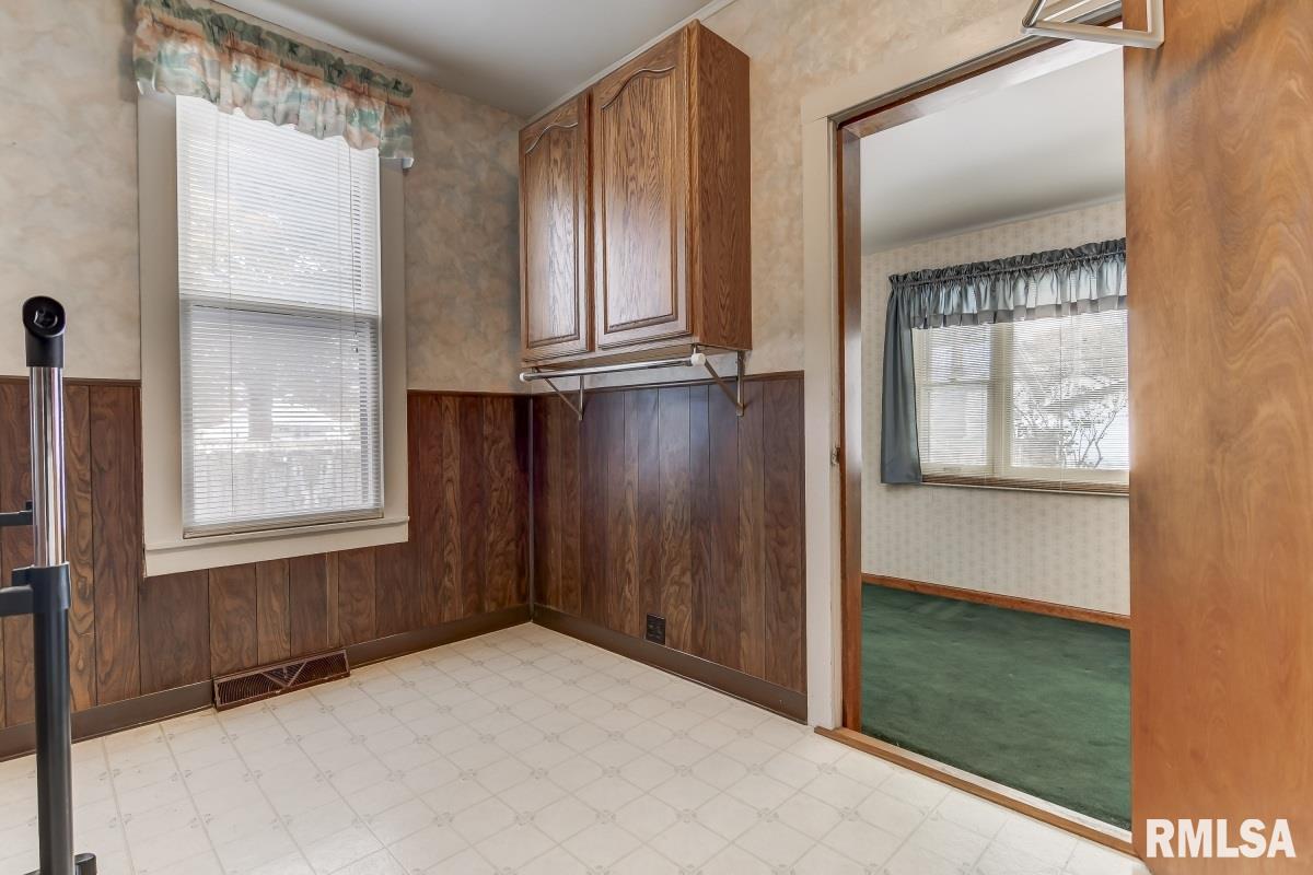 136 North State Street Springfield, IL 62702 - Photo 24 of 36