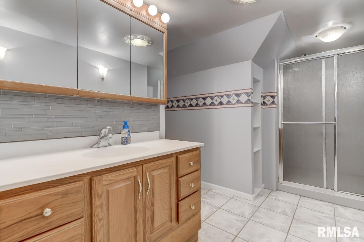 136 North State Street Springfield, IL 62702 - Photo 30 of 36