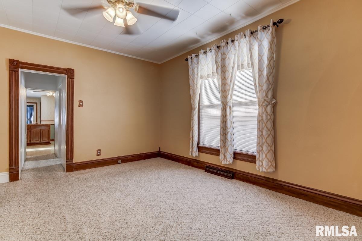 136 North State Street Springfield, IL 62702 - Photo 9 of 36