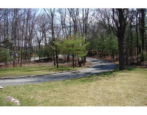 122 Adams Road Tewksbury, MA 01876 - Photo 12 of 14 Gallery Image 12