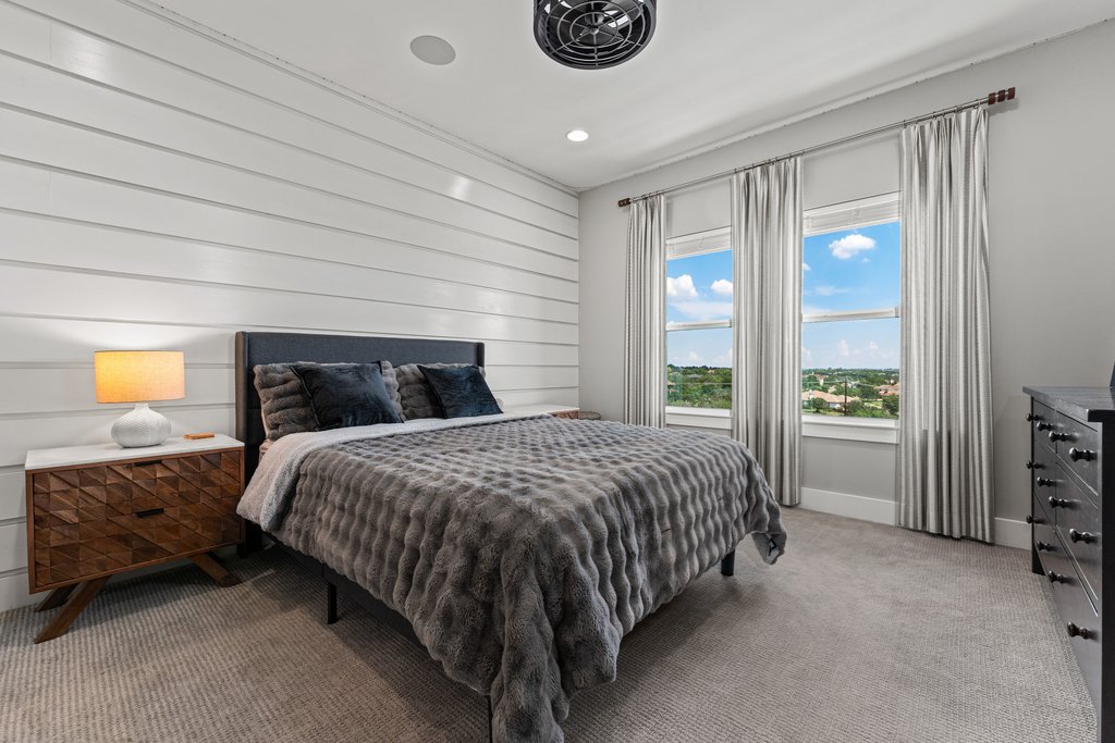 203 Lodestone Lane Austin, TX 78738 - Photo 34 of 40 Bedroom #3 with ensuite bathroom