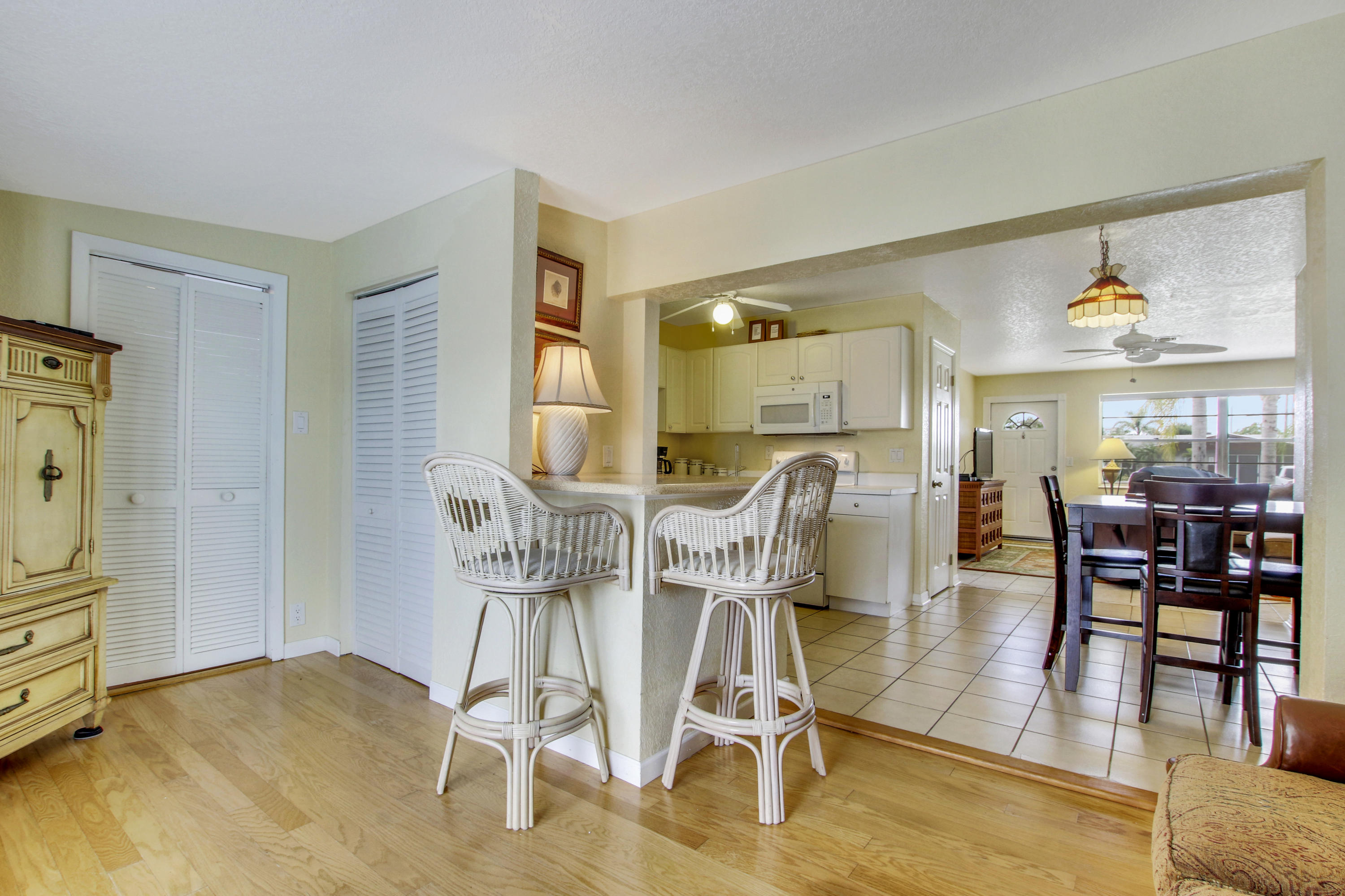 3697 Holiday Road Palm Beach Gardens, FL 33410 - Photo 13 of 31 Family Room