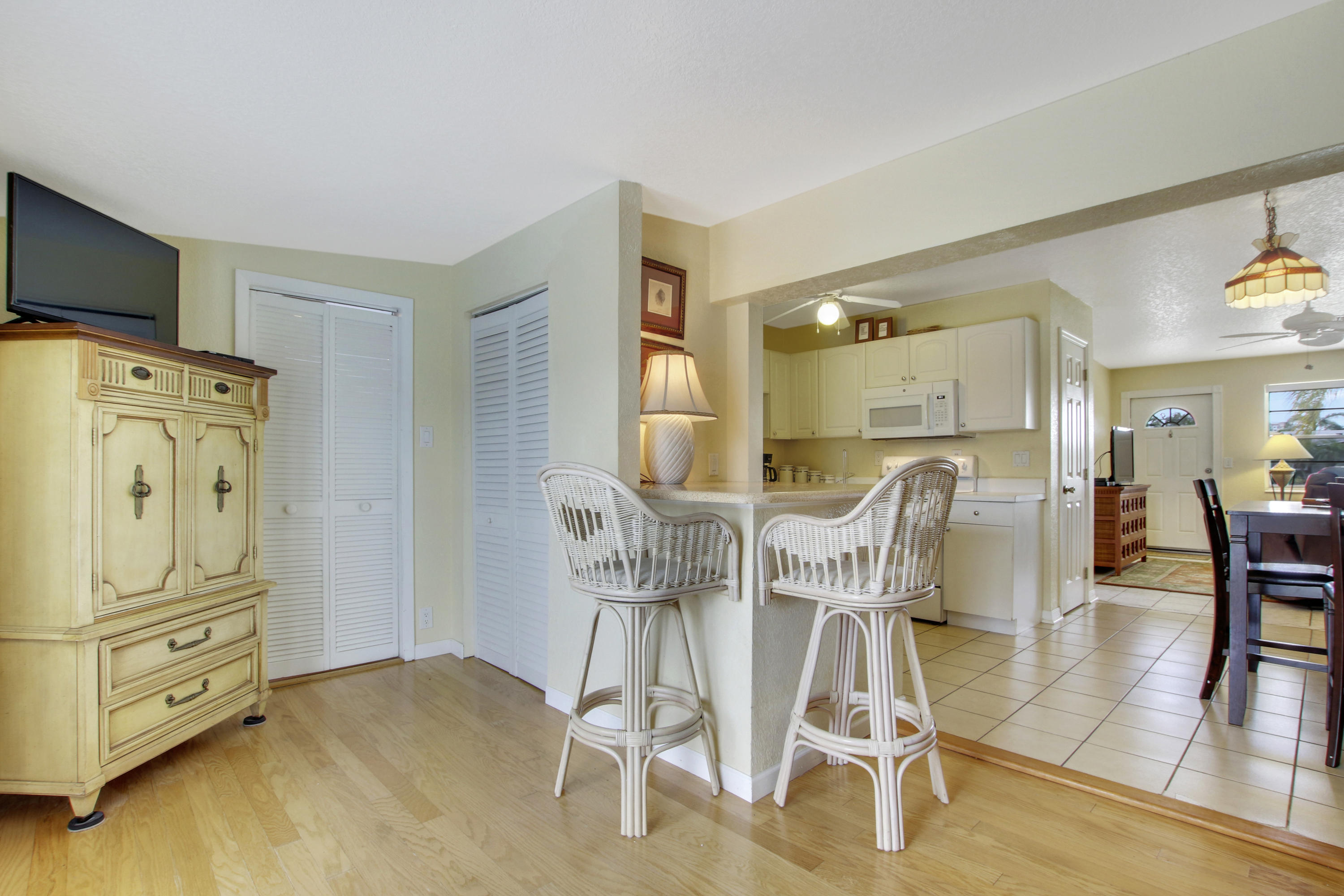 3697 Holiday Road Palm Beach Gardens, FL 33410 - Photo 15 of 31 Family Room