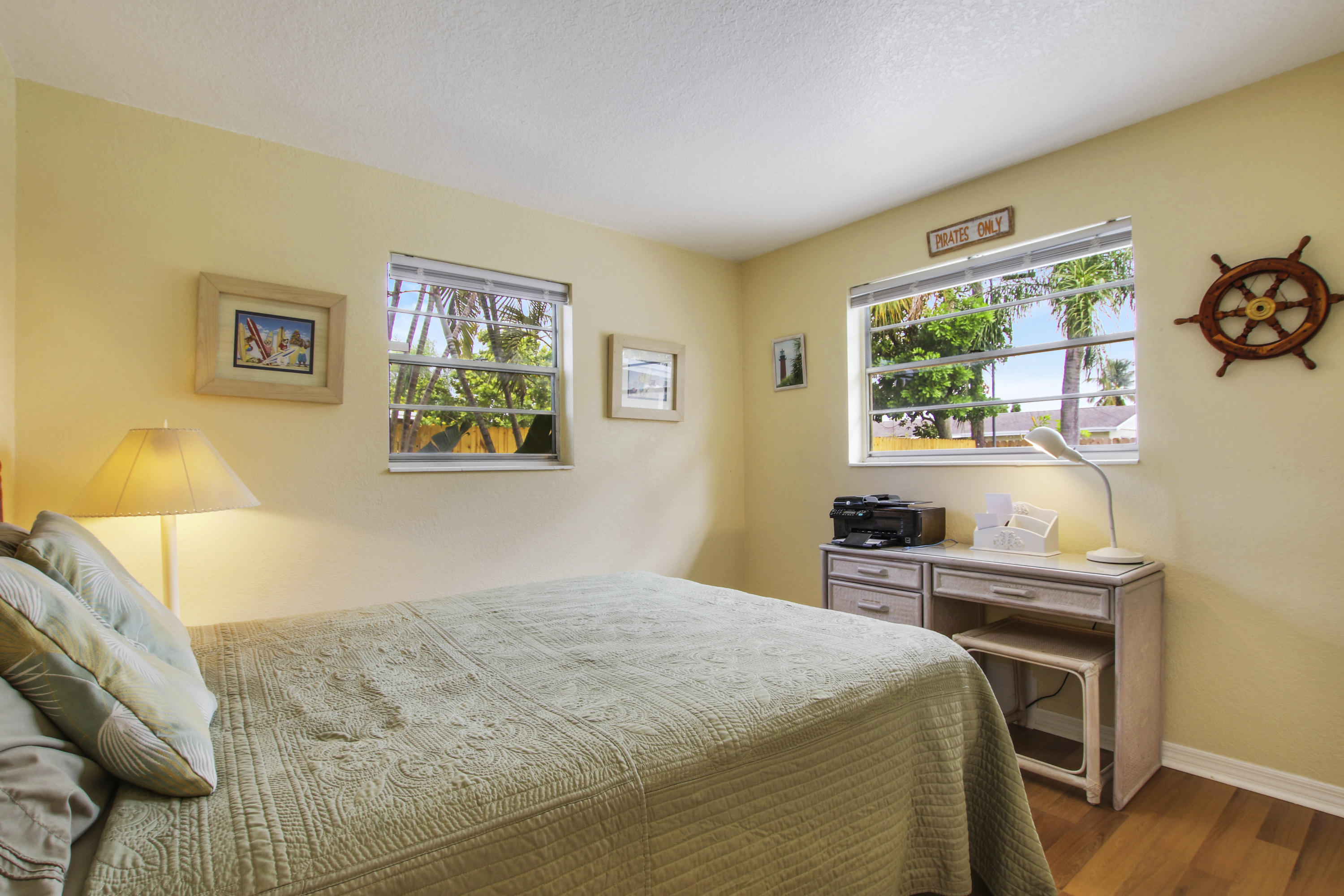 3697 Holiday Road Palm Beach Gardens, FL 33410 - Photo 18 of 31 Third Bedroom