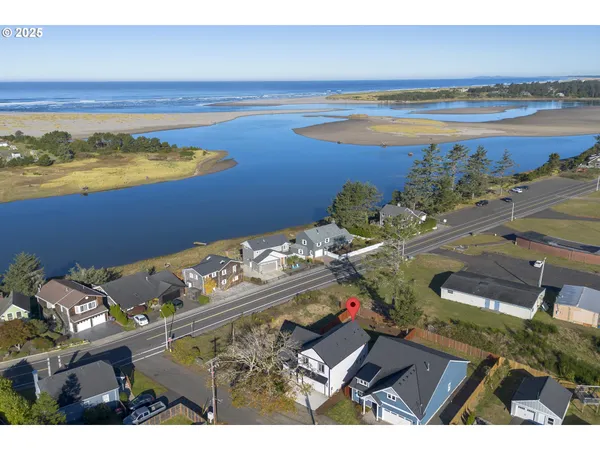$699,000 | 790 17th Avenue, Seaside, OR 97138