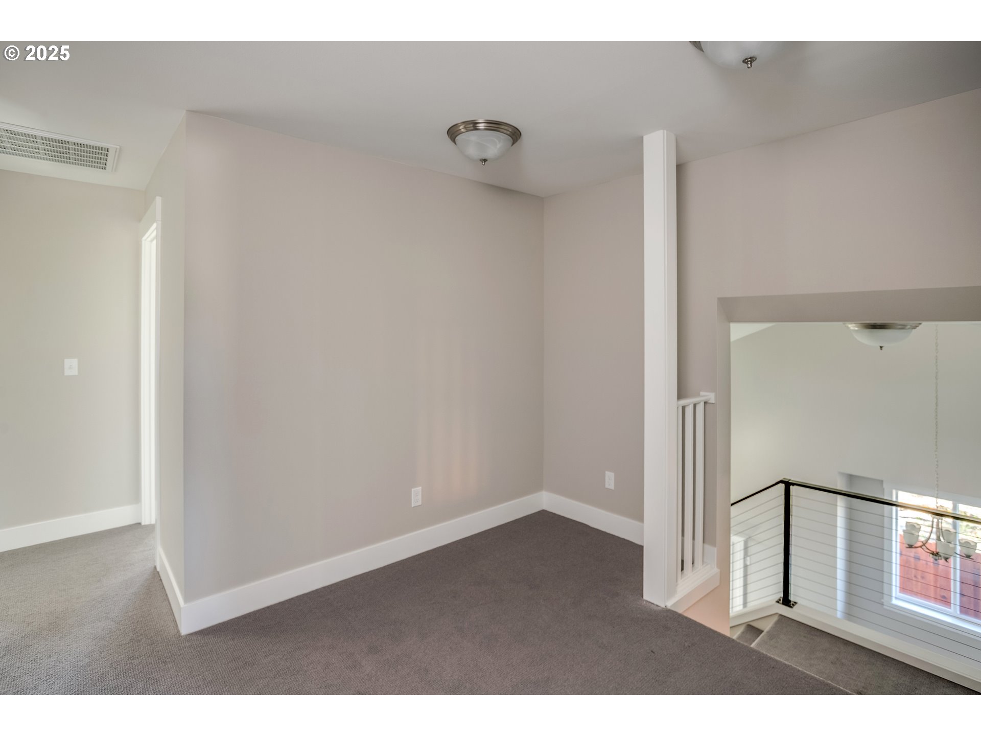 790 17th Avenue Seaside, OR 97138 - Photo 13 of 29 a view of an empty room