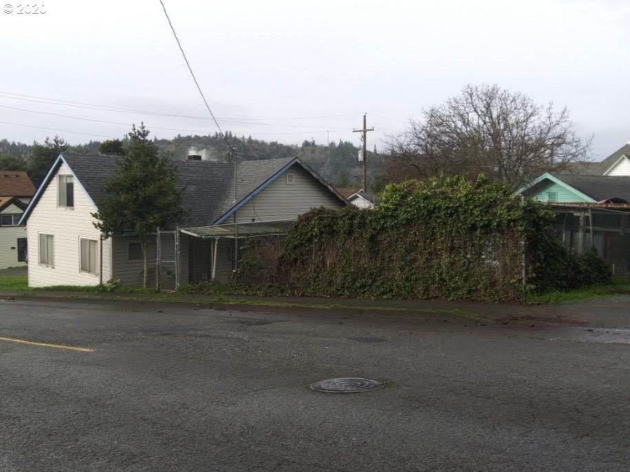 331 A Street Myrtle Point, OR 97458 - Photo 6 of 8 Gallery Image 6