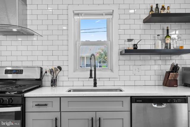 $429,900 | 4000 Lawrence Street, Brentwood, MD 20722