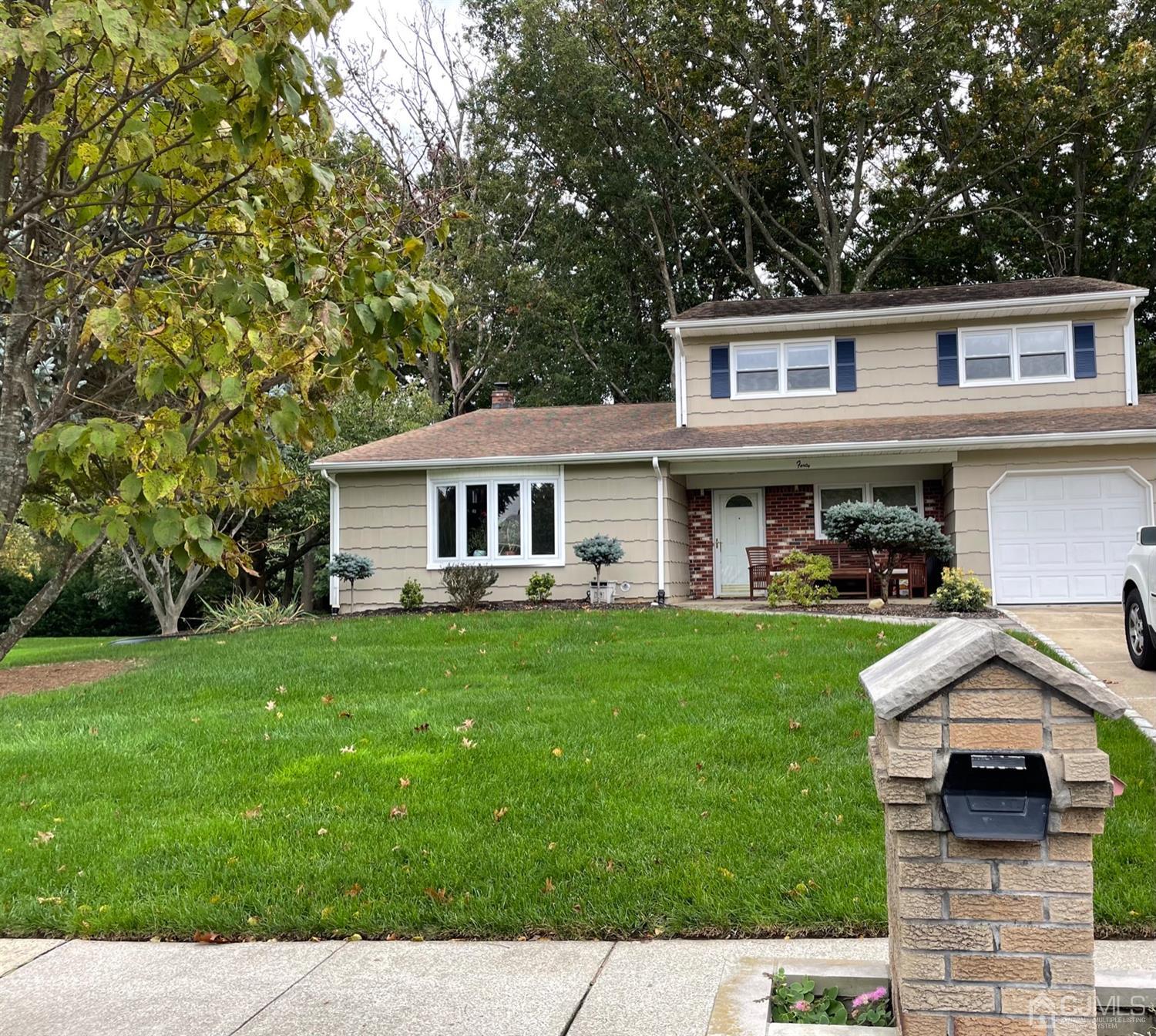 40 Buck Road East Brunswick, NJ 08816 - Photo 1 of 27 Gallery Image 1