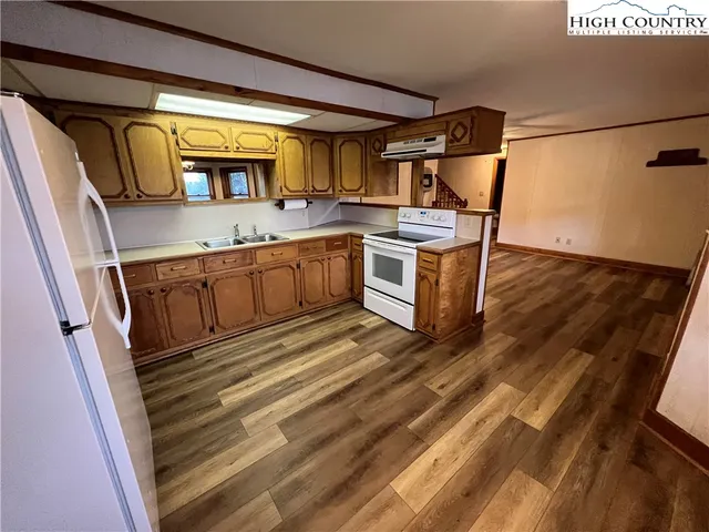 a view of a storage & utility room