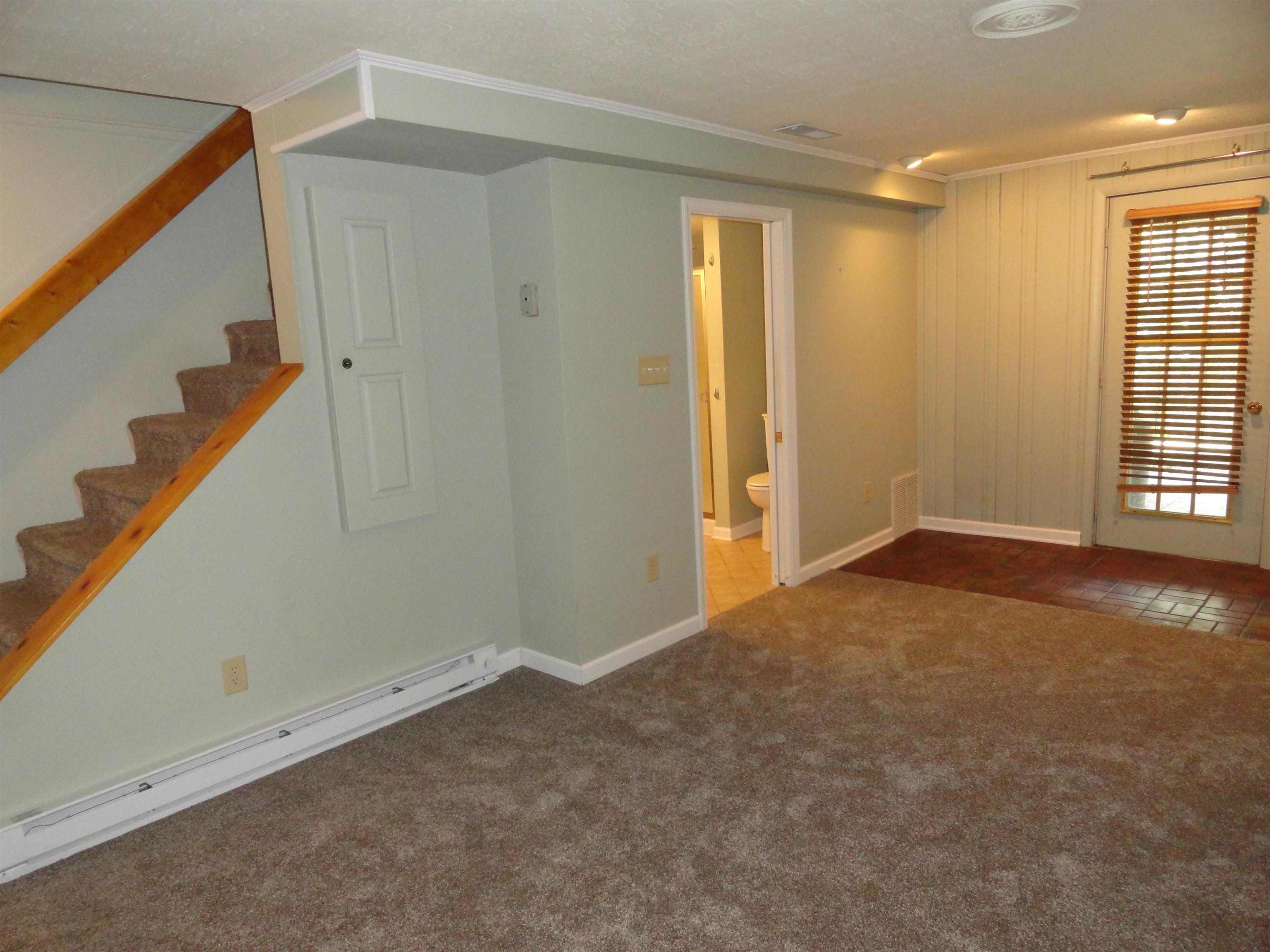 2006 North Englewood Road Huntington, WV 25701 - Photo 15 of 22 Gallery Image 15