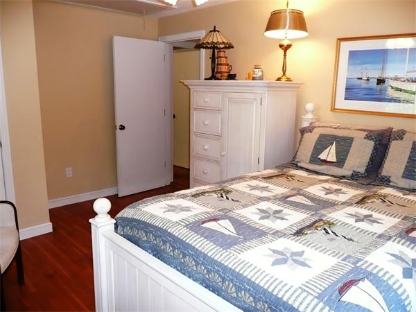 12 Warwick Road Franklin, MA 02038 - Photo 12 of 21 Gallery Image 12