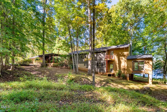 $999,999 | 4416 Arrowhead Trail, Hillsborough, NC 27278